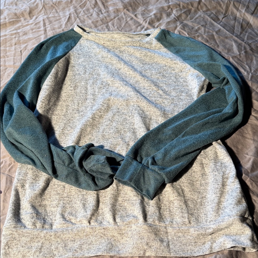 SHEIN Heather Gray Pullover with Teal Raglan Sleeves